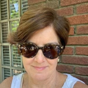 Meet your Posher, Janet